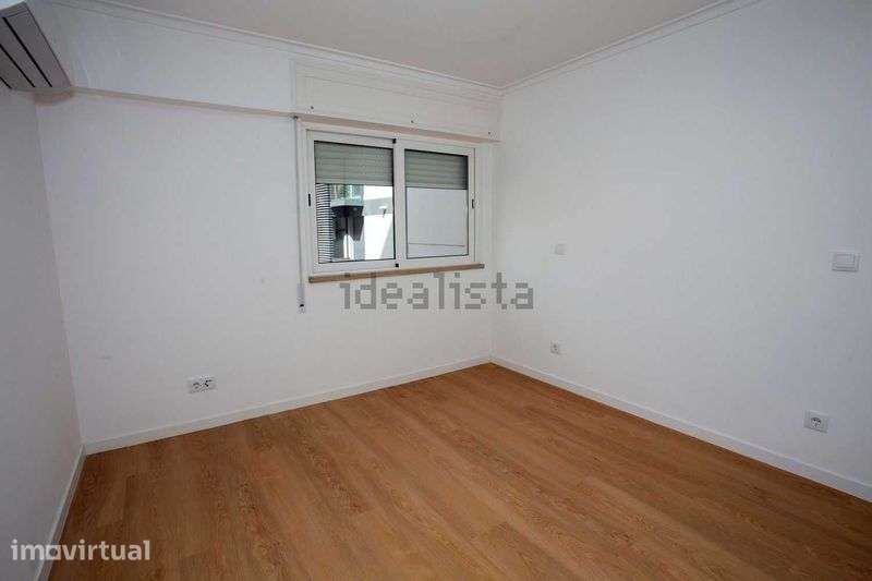 Excelente apartamento T4, próximo do Marquês de Pombal - Grande imagem: 4/12