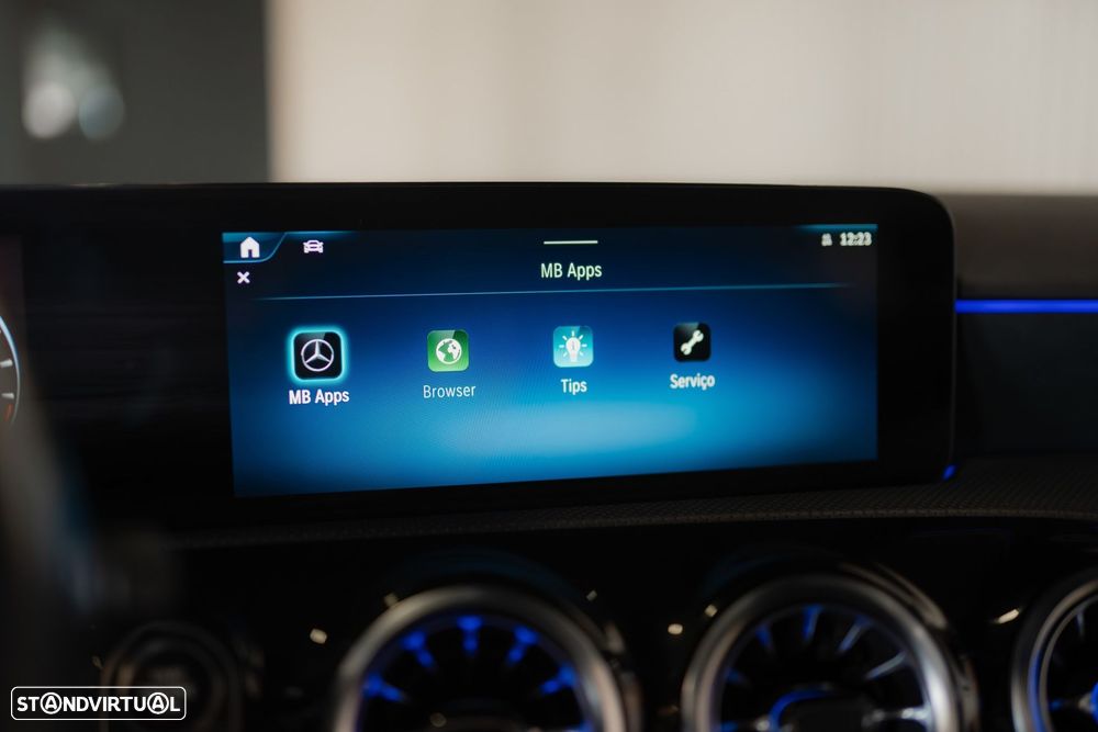 Mercedes-Benz A 250 e 8G-DCT AMG Line - 42