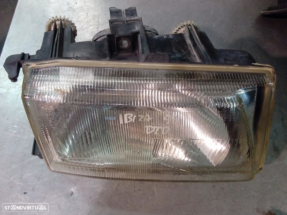 ÓTICA / FAROL SEAT IBIZA 6K 93-96 -DIREITO - 1