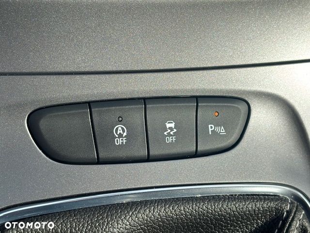 Opel Astra 1.2 T Edition S&S - 24