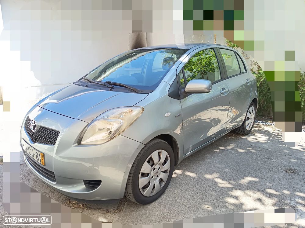 Toyota Yaris 1.4 D-4D AC Manual - 14