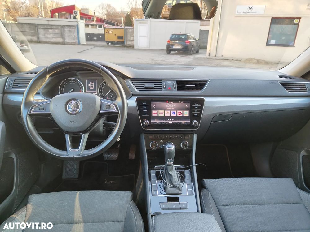 Skoda Superb 2.0 TDI DSG Ambition - 6