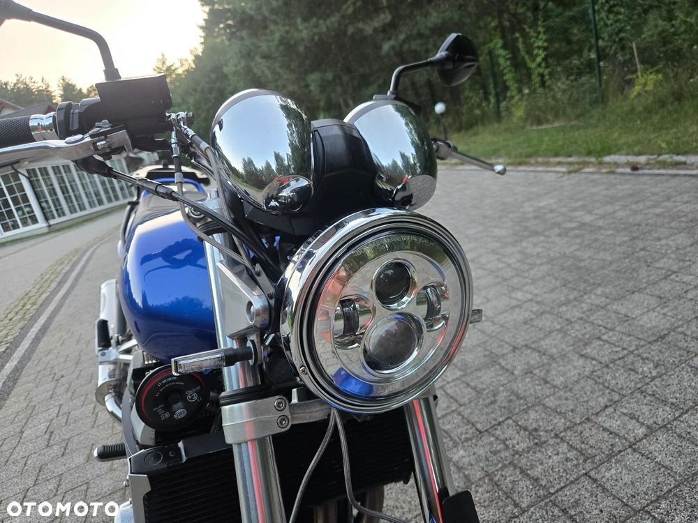 Suzuki GSX - 30