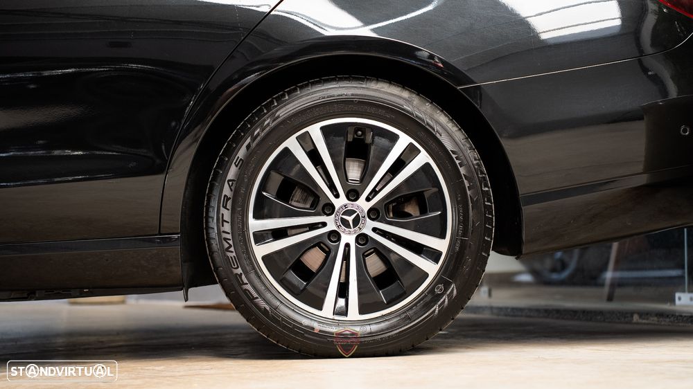 Mercedes-Benz E 220 d Avantgarde - 10