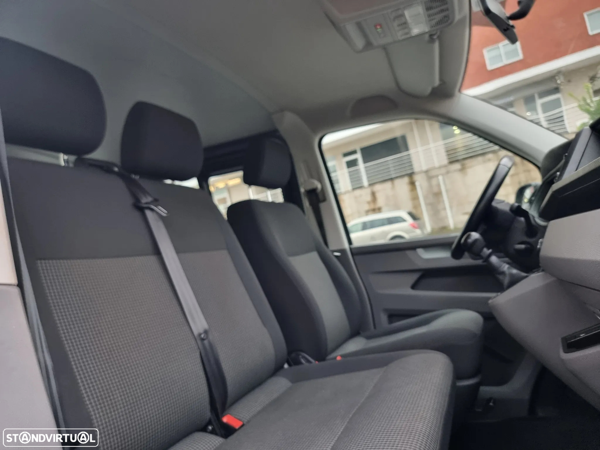 VW Transporter 2.0 TDI Extra AC - 16