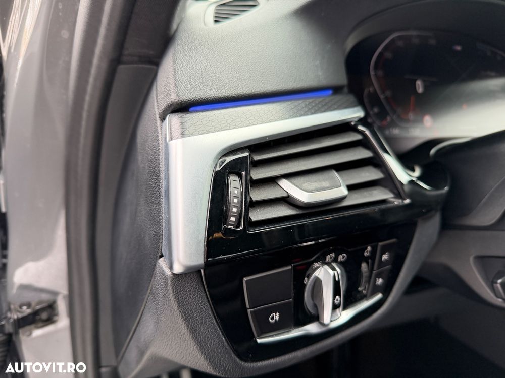 BMW Seria 5 520d Aut. M Sport Edition - 37