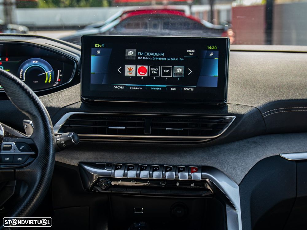 Peugeot 3008 1.6 Hybrid4 GT Pack e-EAT8 - 30