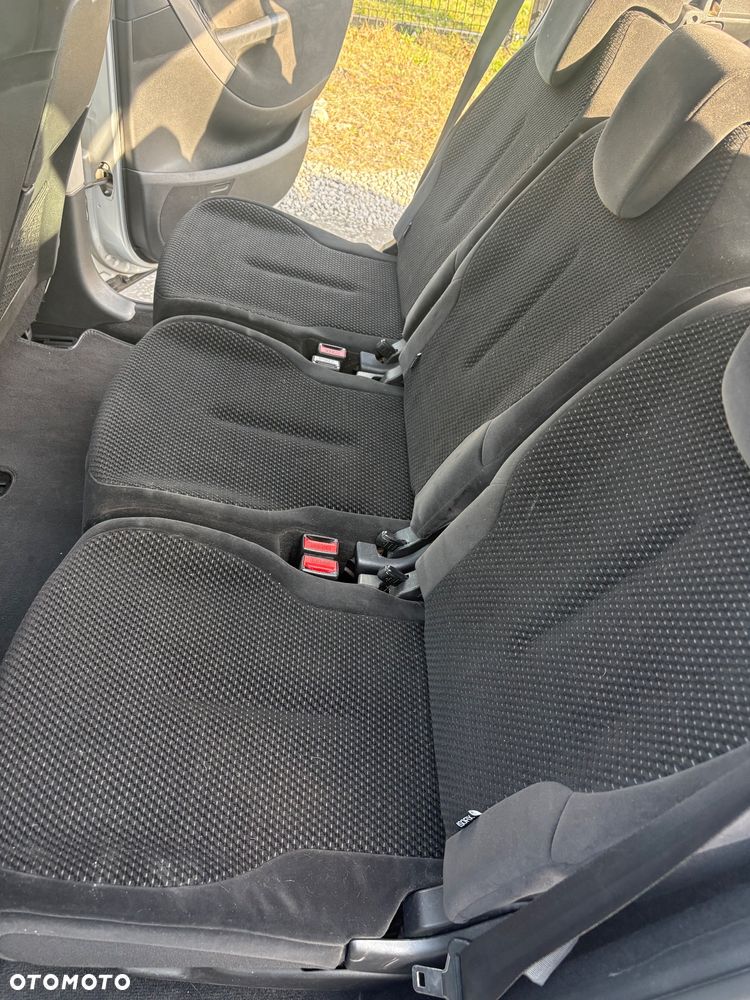 Citroën C4 Picasso - 15