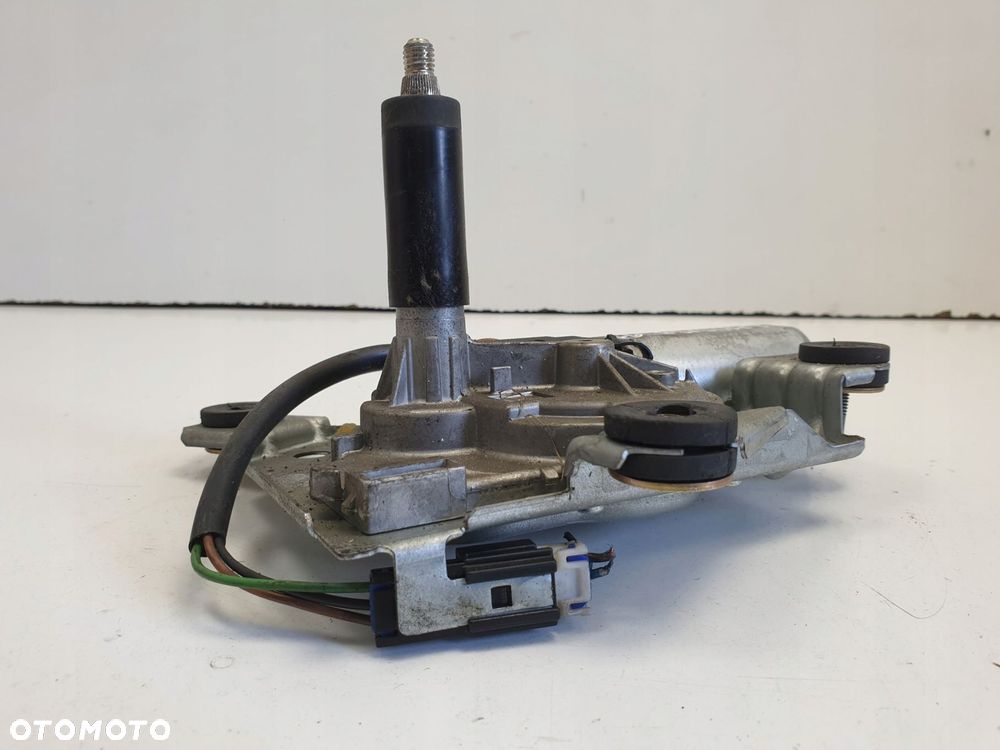 Mitsubishi Carisma SILNICZEK TYLNEJ WYCIERACZKI 0390206517 - 3