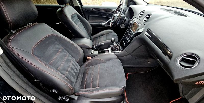 Ford Mondeo SW 2.0 TDCi Titanium S - 24