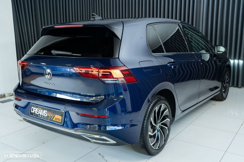 Volkswagen Golf 2023 photo 4