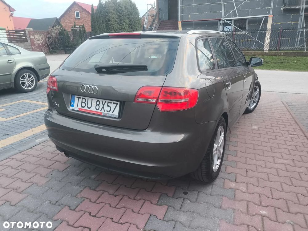 Audi A3 Sportback 1.6 TDI DPF Ambition - 5