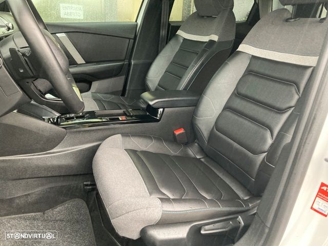 Citroën C4 PureTech 130 Stop&Start EAT8 SHINE - 36