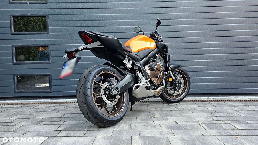 Honda CB - 3