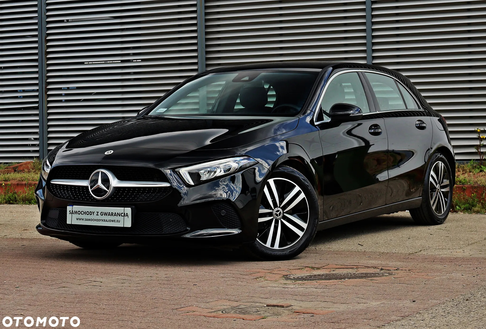Mercedes-Benz Klasa A 180 Style 7G-DCT - 4