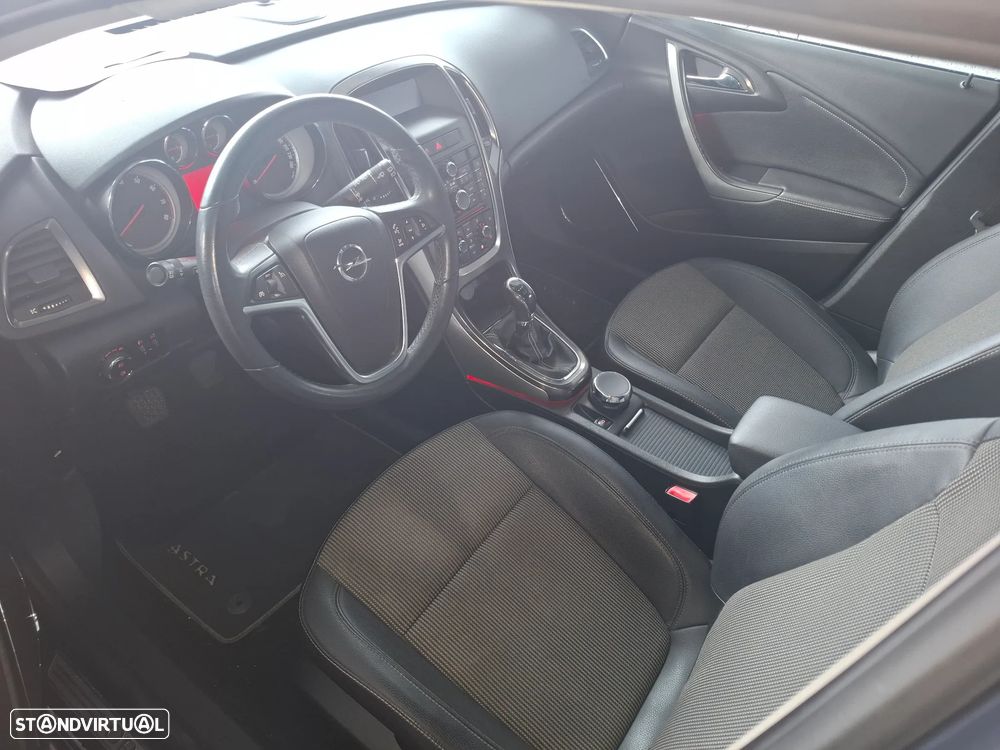 Opel Astra 1.4 Cosmo - 2