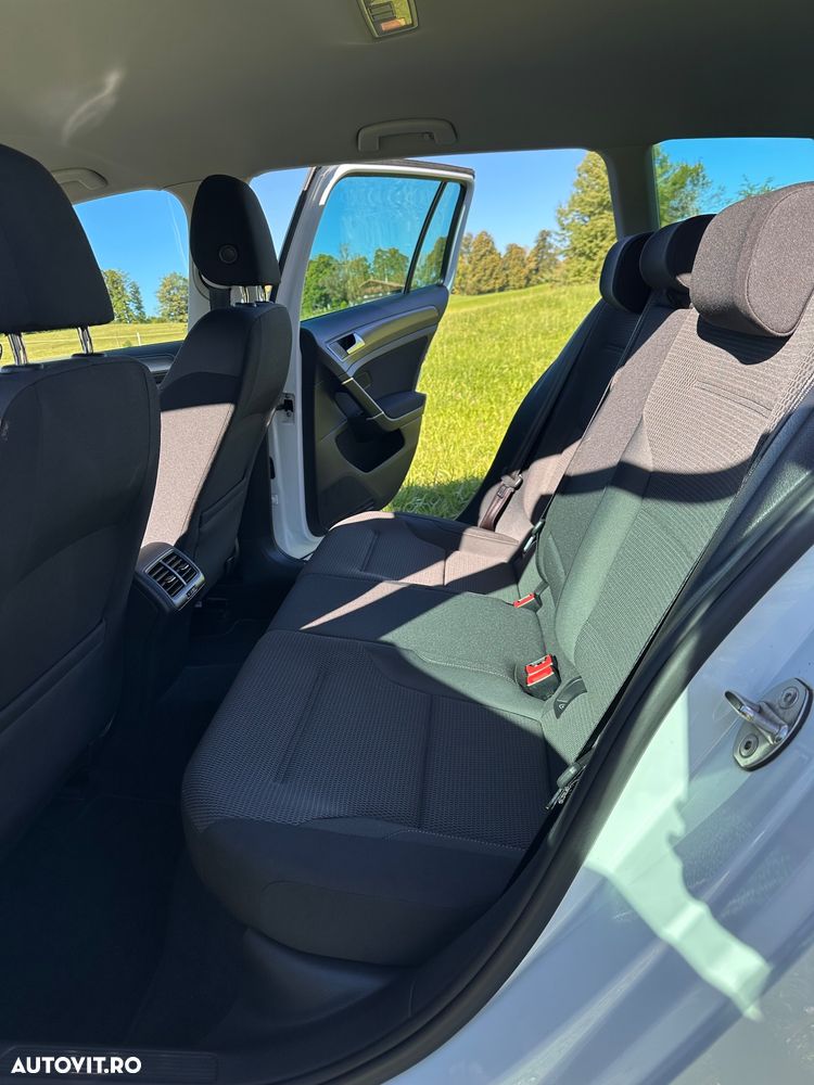 Volkswagen Golf 1.6 TDI DSG Comfortline - 2