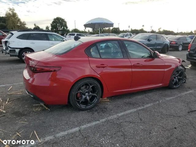 Alfa Romeo Giulia - 3