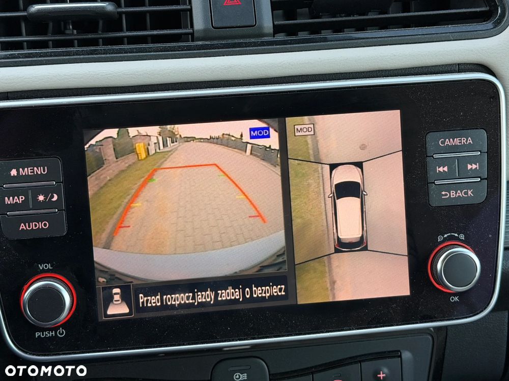 Nissan Leaf 40 kWh Tekna - 17