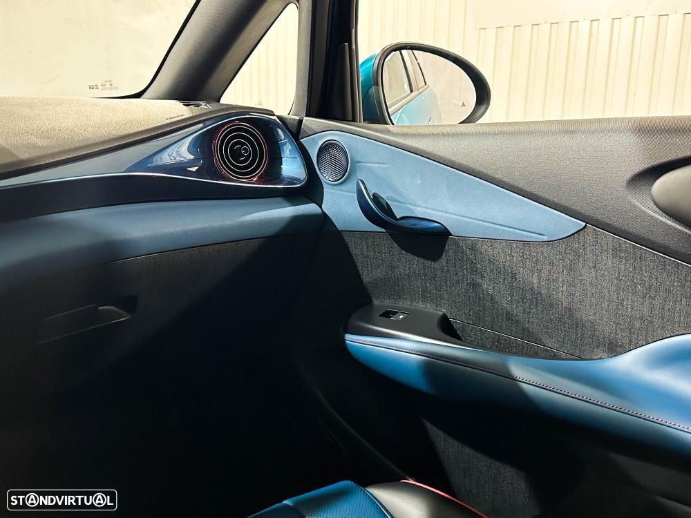 BYD Dolphin 60.4 kWh Design - 22