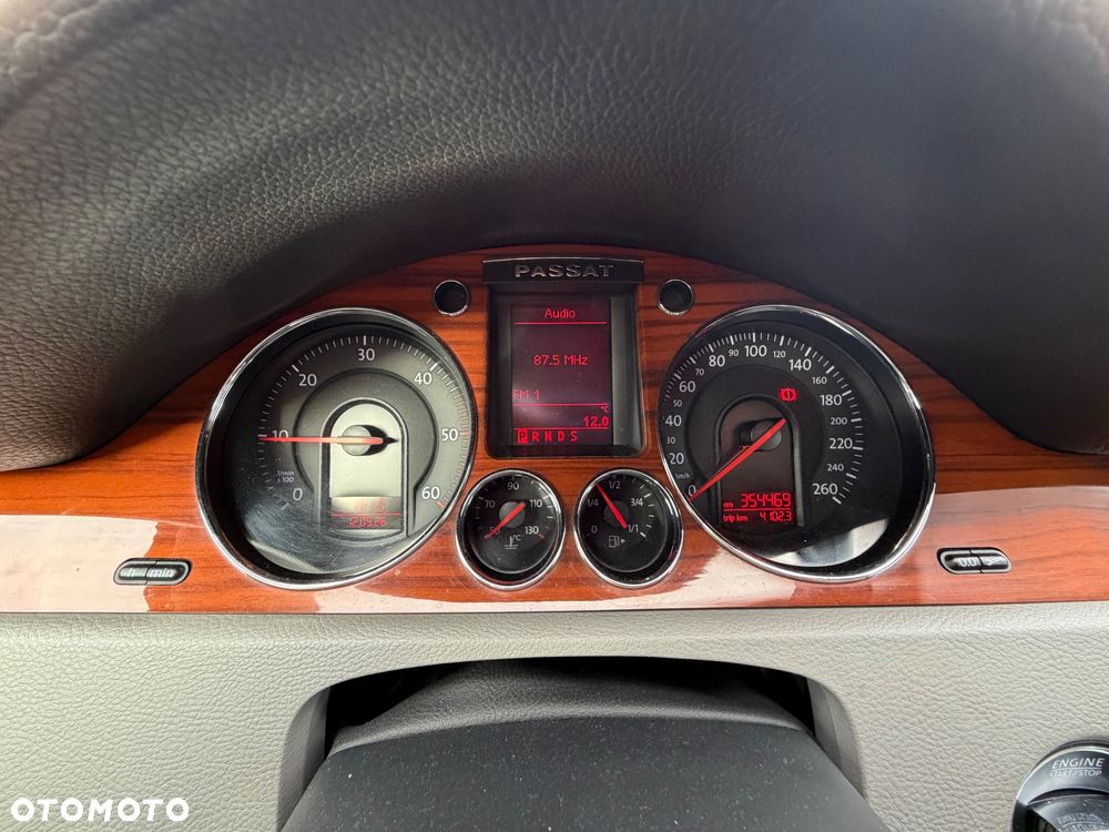 Volkswagen Passat 2.0 TDI Highline DSG - 22