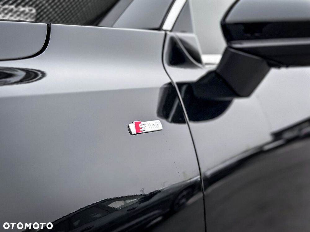 Audi Q3 Sportback - 13