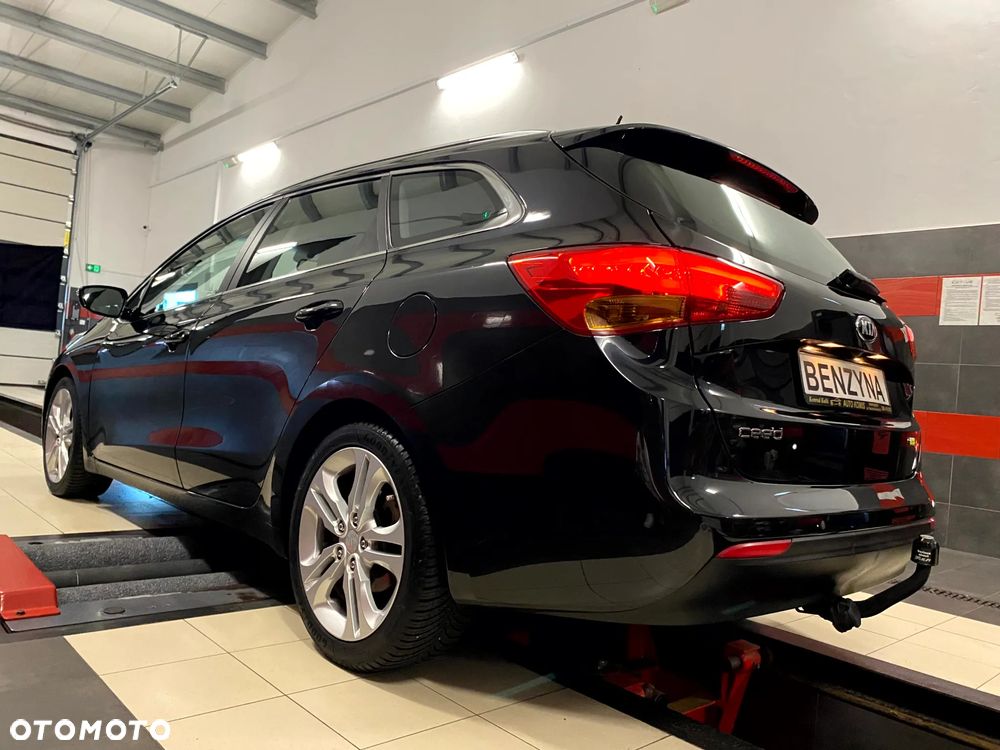 Kia Ceed 1.6 GDI XL - 10