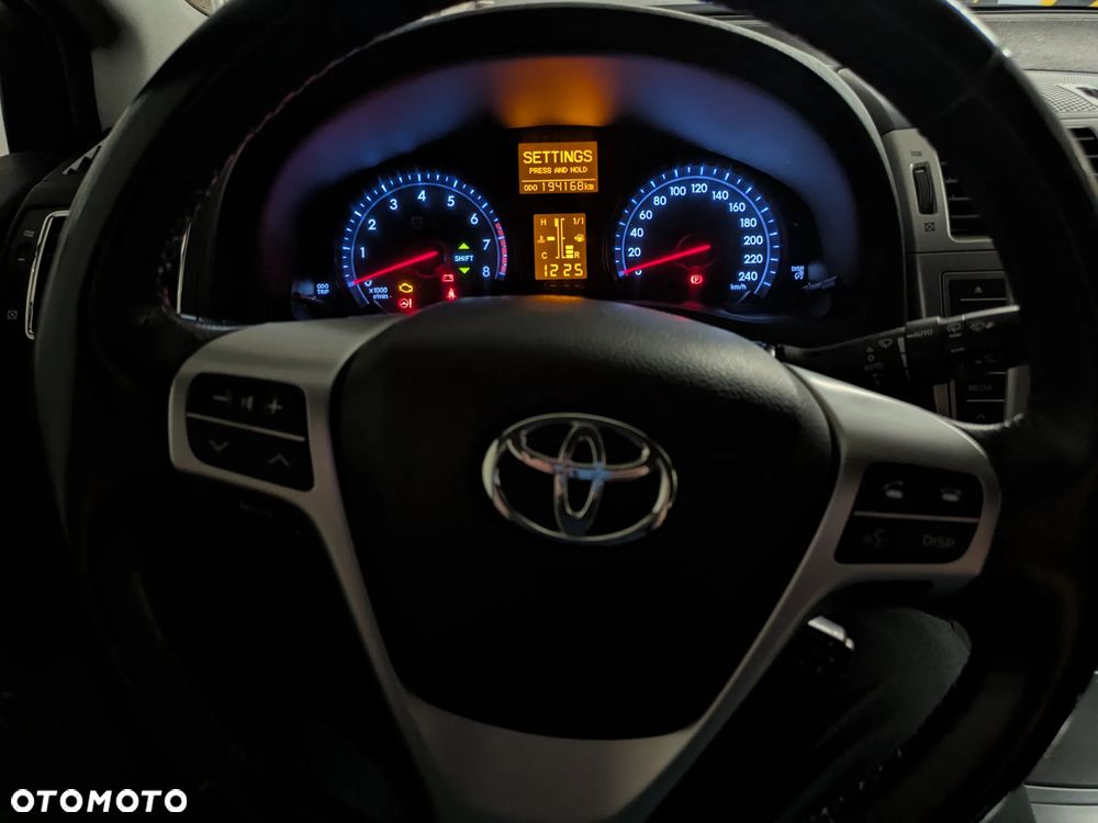 Toyota Avensis 1.8 Premium - 5