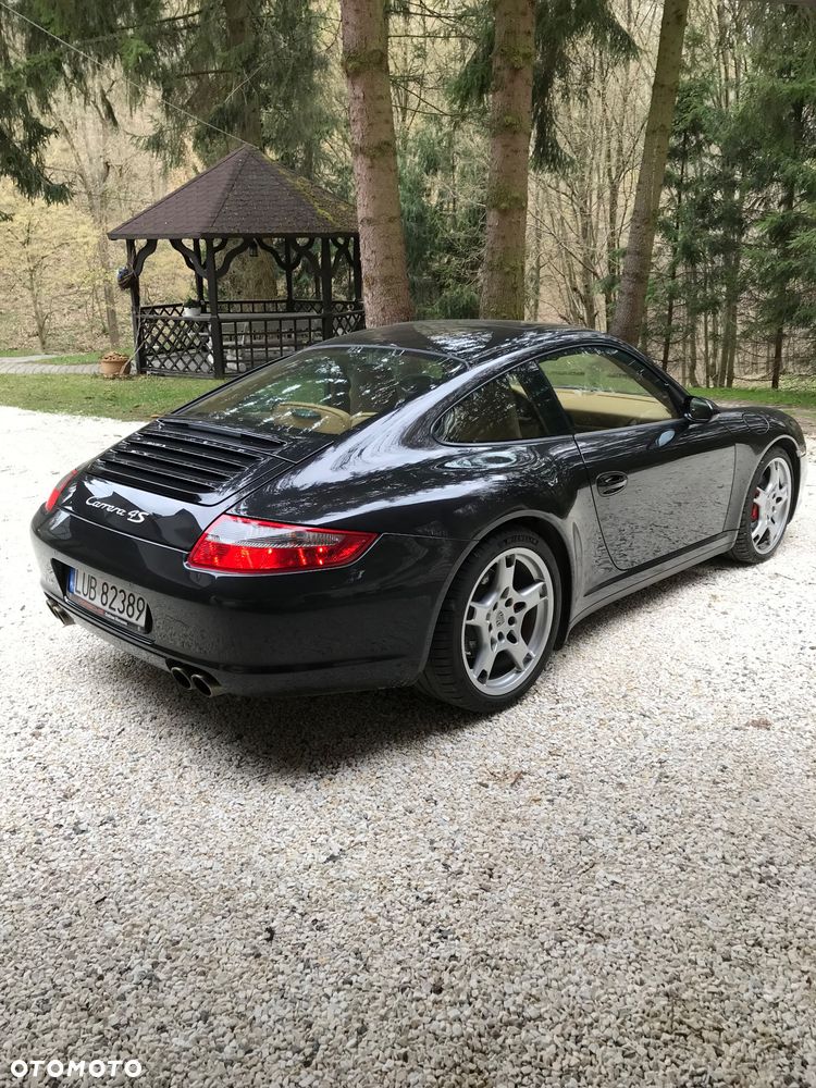Porsche 911 Carrera 4S - 8