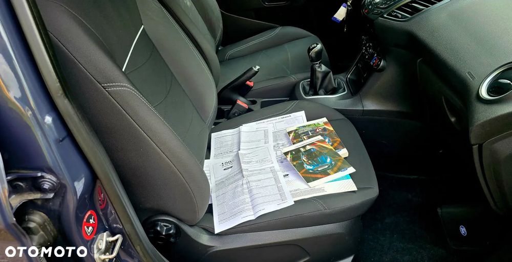 Ford Fiesta 1.0 Champions Edition - 11