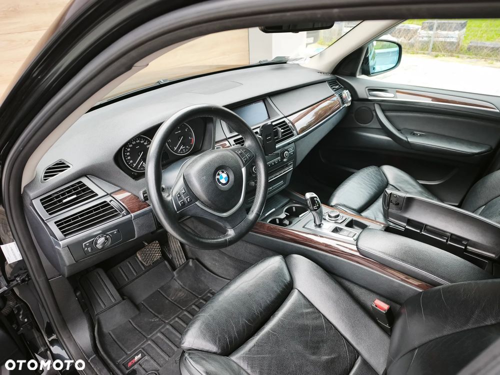 BMW X5 2010 photo 5