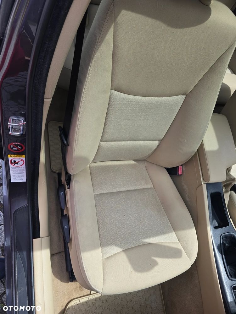 BMW Seria 3 325i - 26