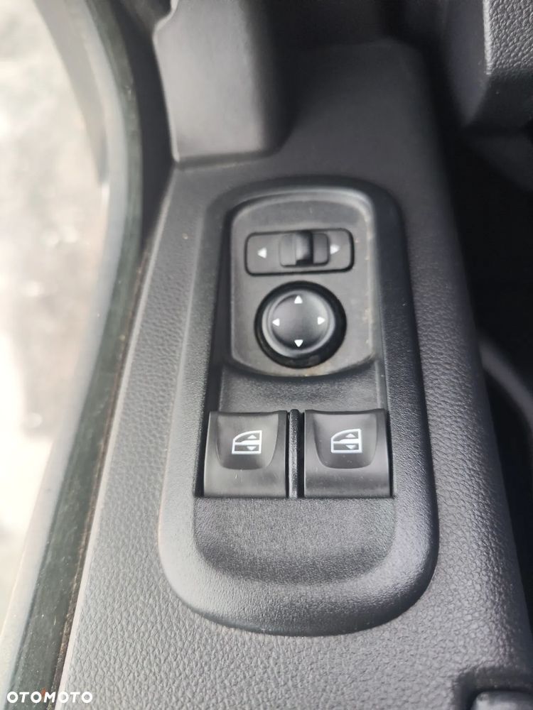 Opel Movano  brygadówka 7 osób klima nawigacja hak tempomat ledy - 19