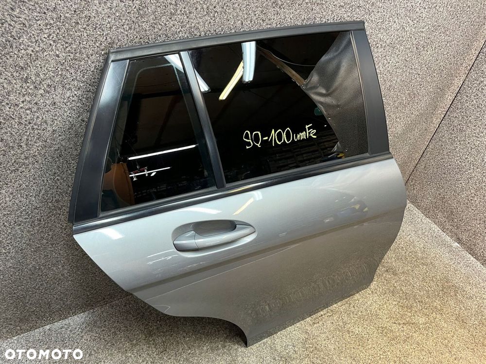 Drzwi prawy tyl prawe tylne Mercedes W204 KOMBI 792U C792 792 ORG 100 umFe - 2