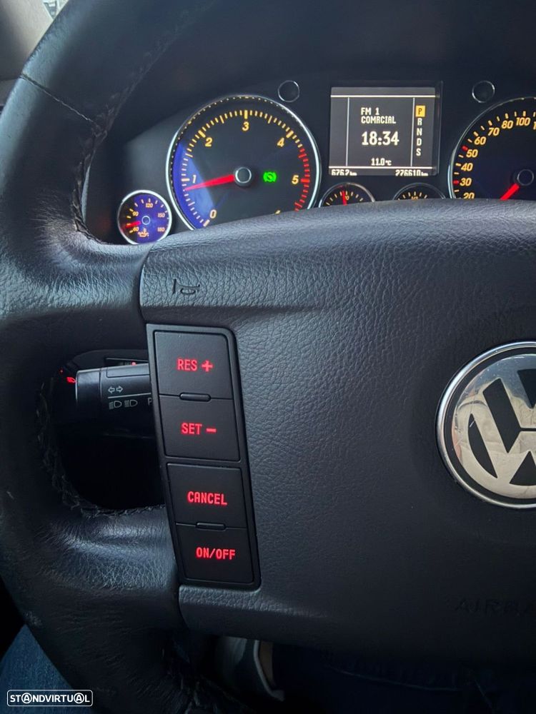 VW Touareg 3.0 TDI V6 Tiptronic - 29