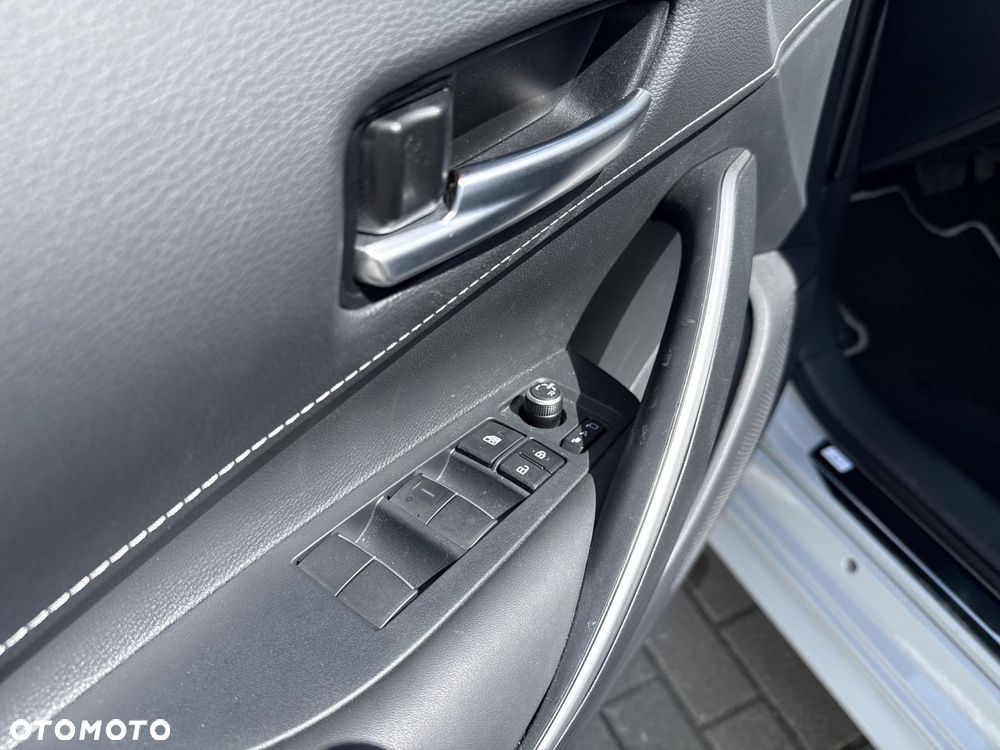 Toyota Corolla 1.8 Hybrid Style - 11