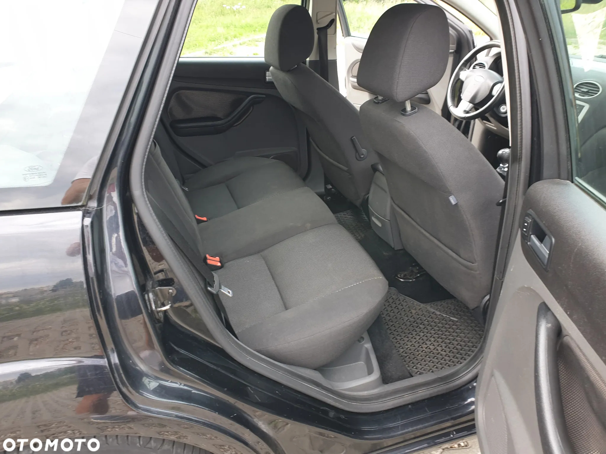Ford Focus 2.0 TDCi DPF Titanium - 6