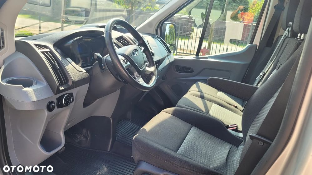 Ford Transit - 11
