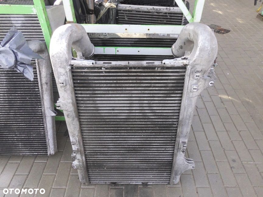 CHŁODNICA INTERCOOLER POWIETRZA DAF XF 105 - 2