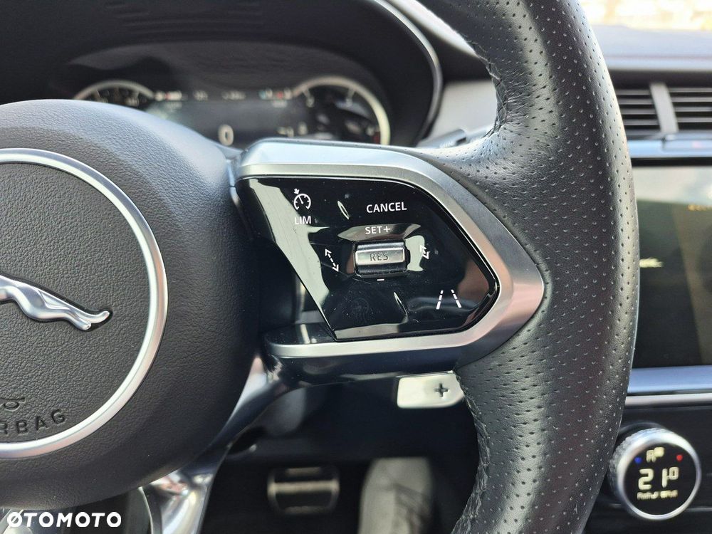 Jaguar E-Pace - 30