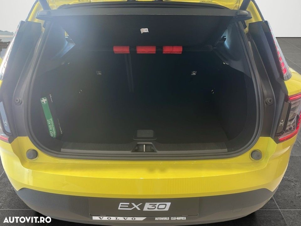 Volvo EX30 Single Motor Extended Range Plus - 19