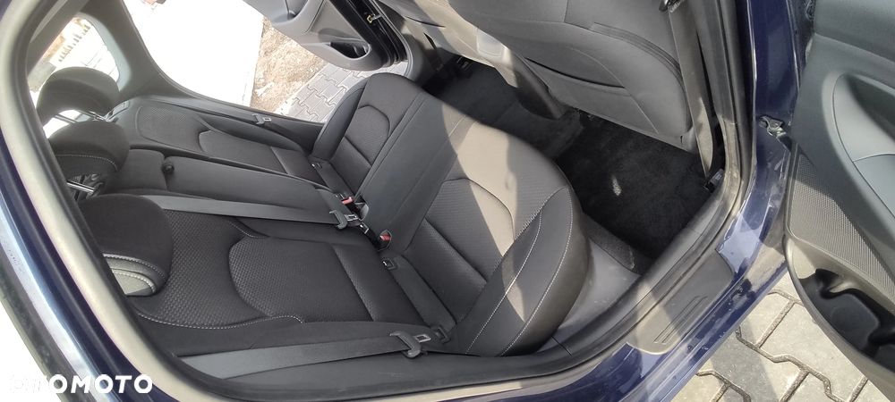 Hyundai i30 1.4 T-GDI Family+ - 24