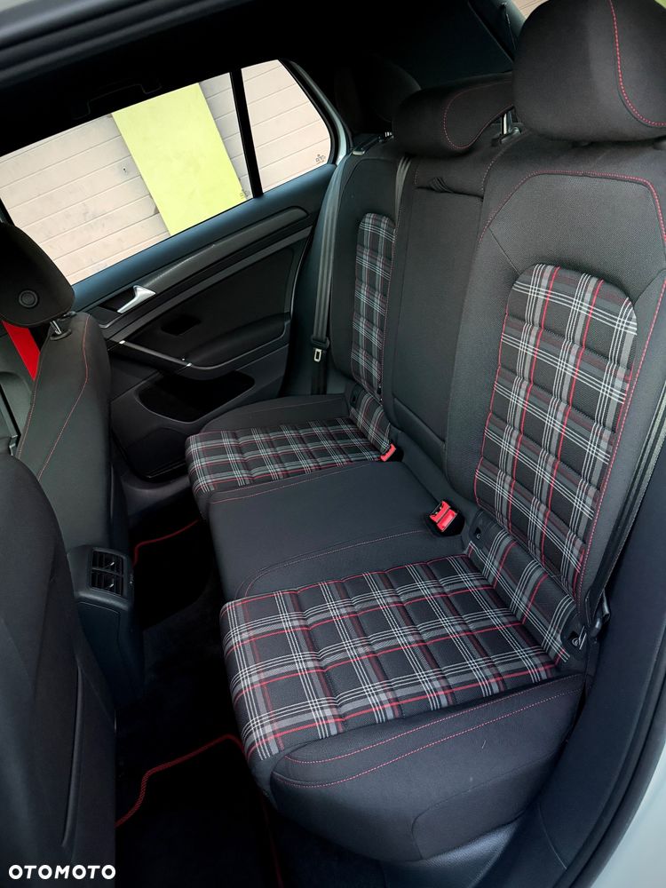 Volkswagen Golf VII 2.0 TSI BMT GTI Performance DSG - 14