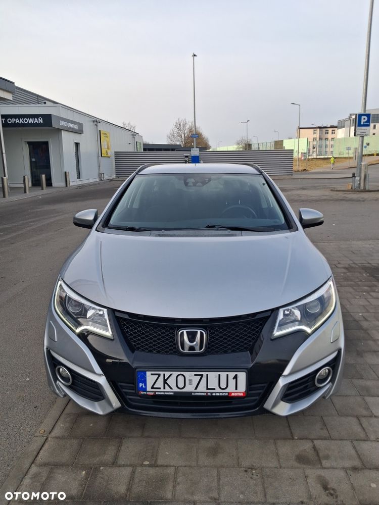 Honda Civic 1.6 i-DTEC Lifestyle (Honda Connect+) - 1