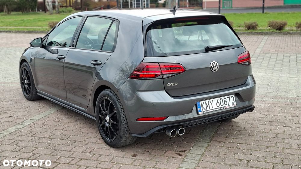 Volkswagen Golf GTD 2.0 TDI SCR DSG - 10