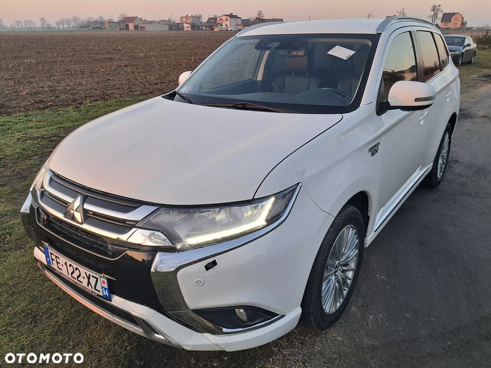 Mitsubishi Outlander 2.4 4WD Spirit - 2