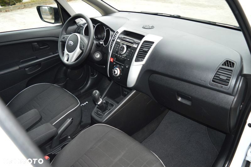 Kia Venga 1.4 CVVT Titanium Collection - 20