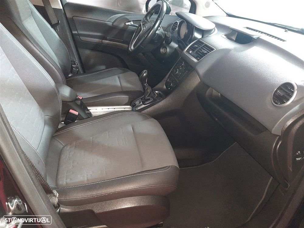 Opel Meriva - 9