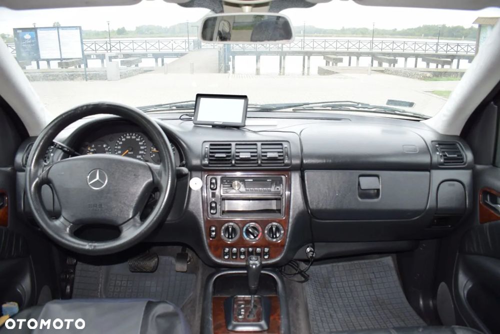 Mercedes-Benz ML - 8