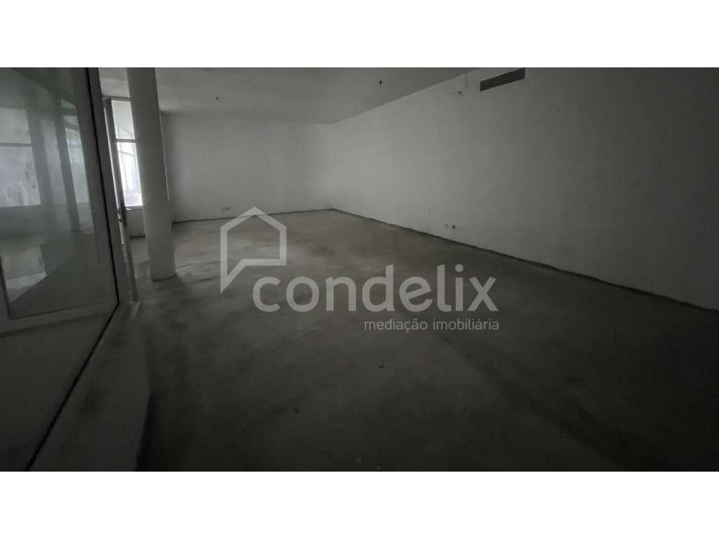 Loja para venda, com montra de 3 metros Felgueiras - Grande imagem: 4/10